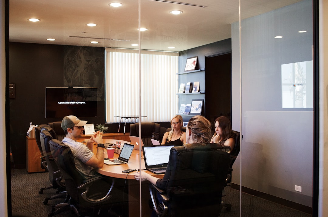 How B2B Reward Programs Strengthen Customer Relationships