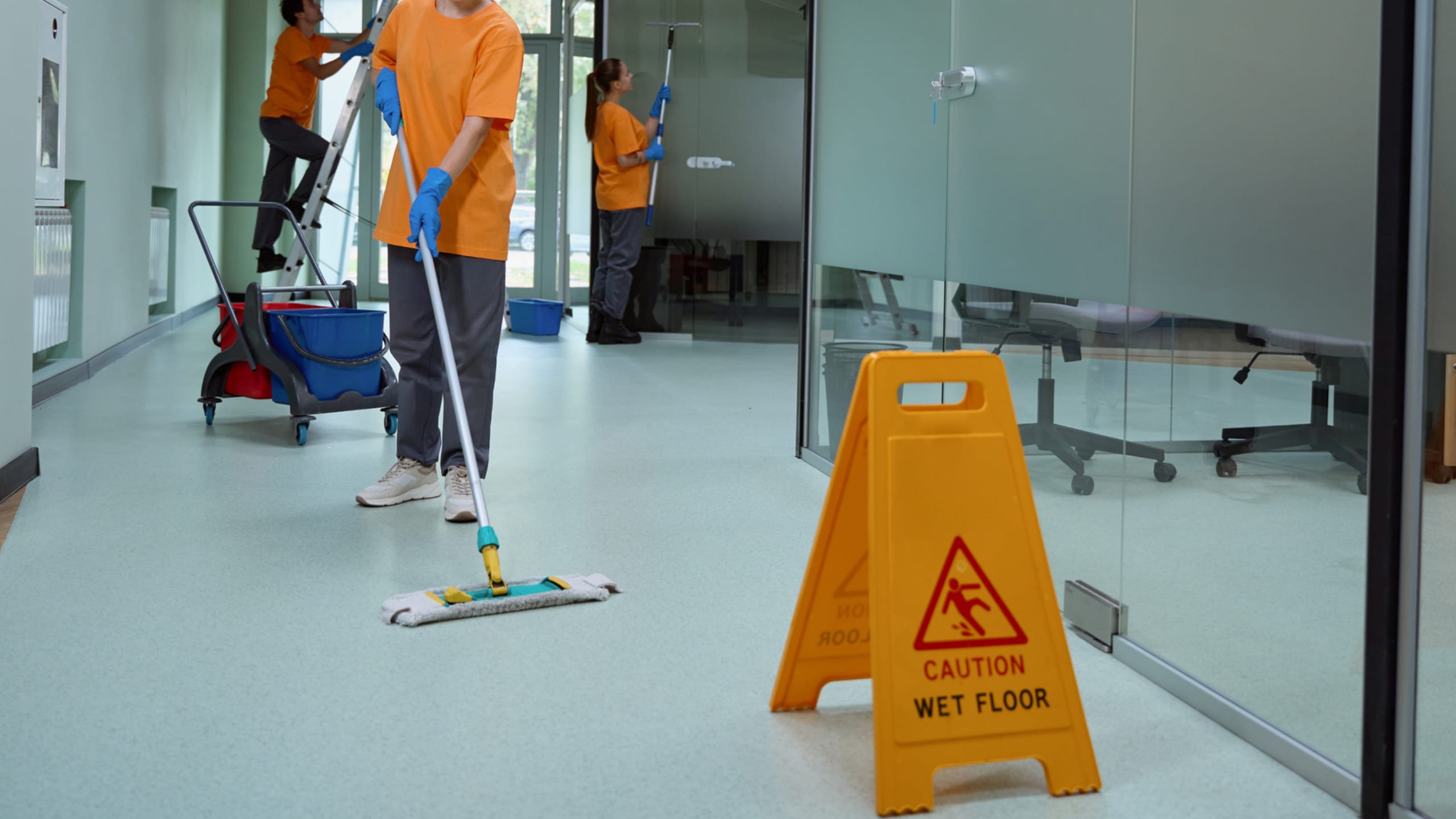 What is Commercial Cleaning and its Benefits