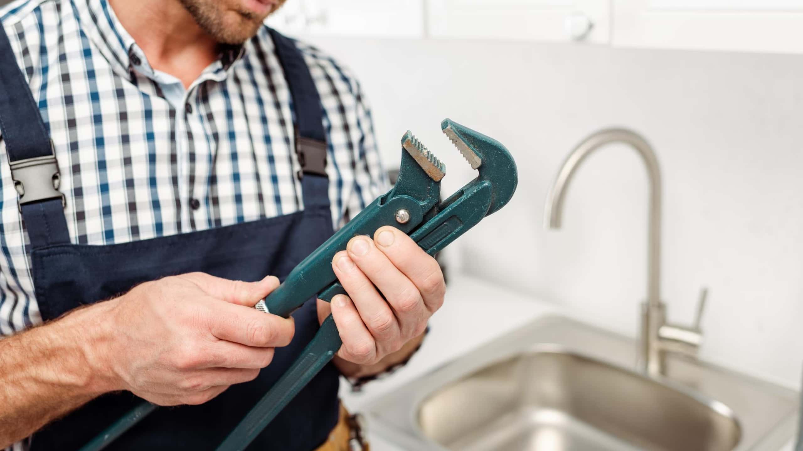 Common Plumbing Problems and How to Fix Them