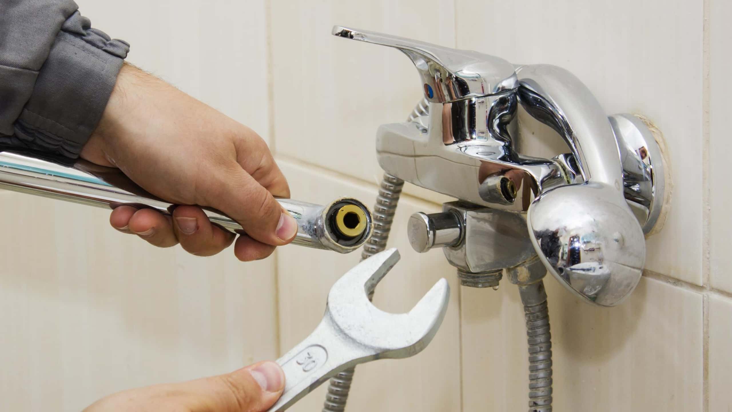 The Benefits of Hiring a Professional Plumber